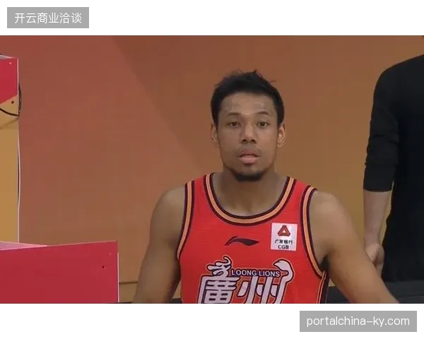 广州队许裕茁当选赛季最快进步球员，其成长速度为球队未来注入活力